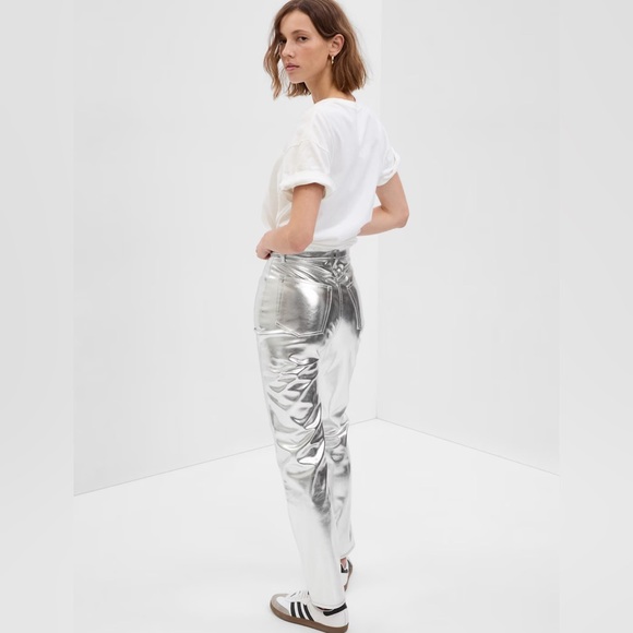High Rise Vegan Leather Cheeky Straight Pants - Picture 2 of 6